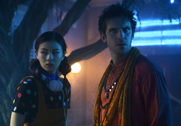 photo, Dan Stevens