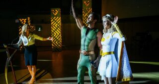 The Boys saison 1 : photo, Erin Moriarty, Chace Crawford