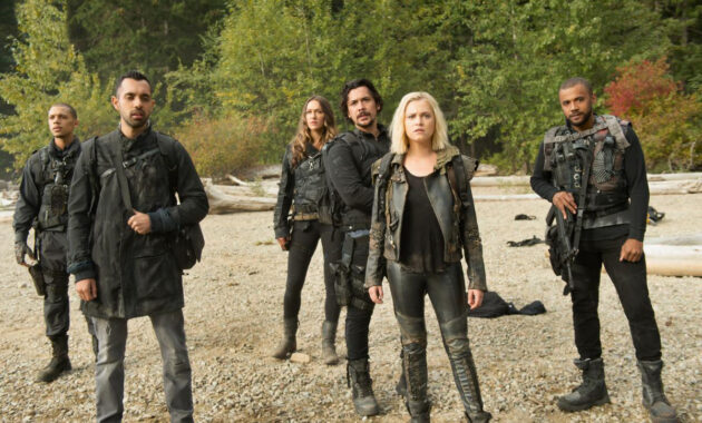 The 100 : photo