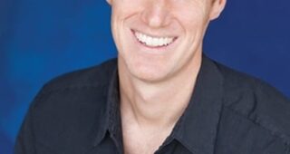 Jon Lucas : Photo officielle
