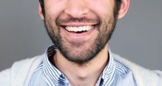 Anthony Burch : Photo officielle