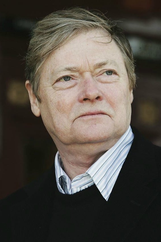 I Simon Ward : Photo officielle