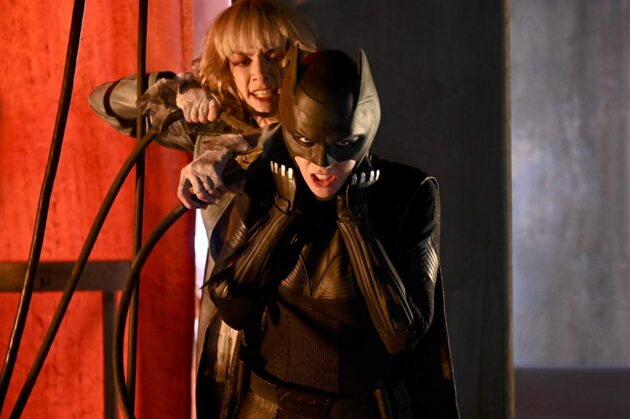 photo, Batwoman