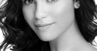 Monica Raymund : Photo officielle