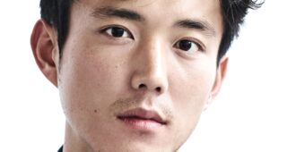 Justin H. Min : Photo officielle