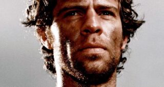 Neil Sandilands : Photo officielle