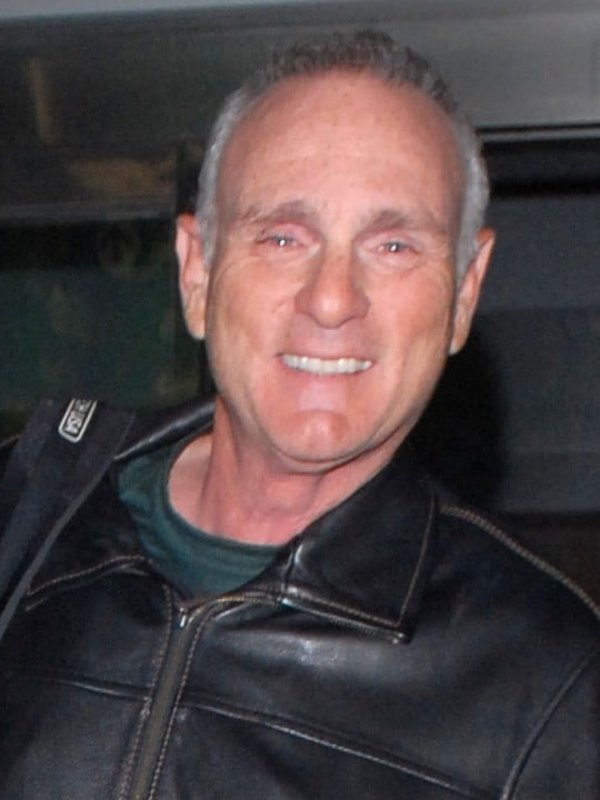 Joe Regalbuto : Photo officielle