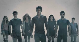 Saison 4 : Affiche officielle