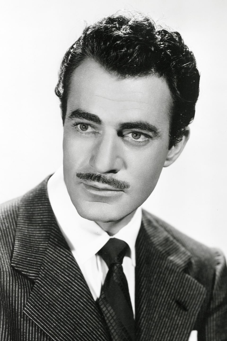 Gilbert Roland : Photo officielle