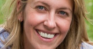 Denise M. Huth : Photo officielle