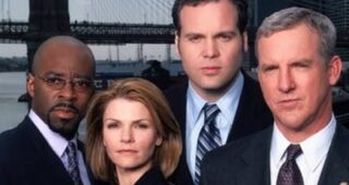 Saison 4 : Affiche officielle