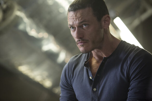 photo, Luke Evans