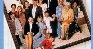 Portrait craché d'une famille modèle : Affiche officielle