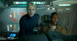 Prometheus : photo, Idris Elba, Charlize Theron
