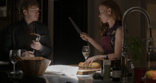 Servant Season 1 : photo, Servant, Lauren Ambrose, Rupert Grint