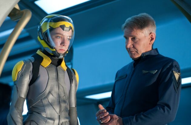 photo, Asa Butterfield, Harrison Ford