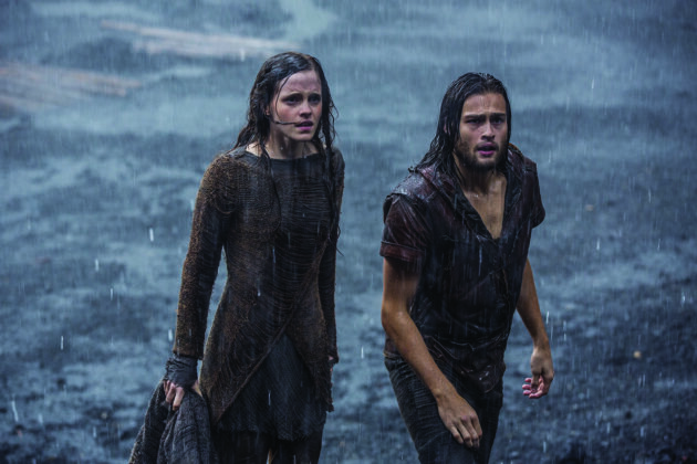 Noé : photo, Douglas Booth, Emma Watson
