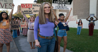 The Glorias : A Life on the Road : Photo Julianne Moore
