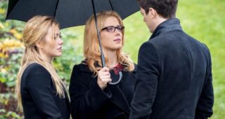 Arrow : photo, Emily Bett Rickards