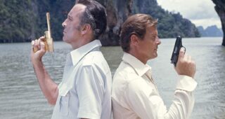 L'Homme au pistolet d'or : photo, Christopher Lee, Roger Moore