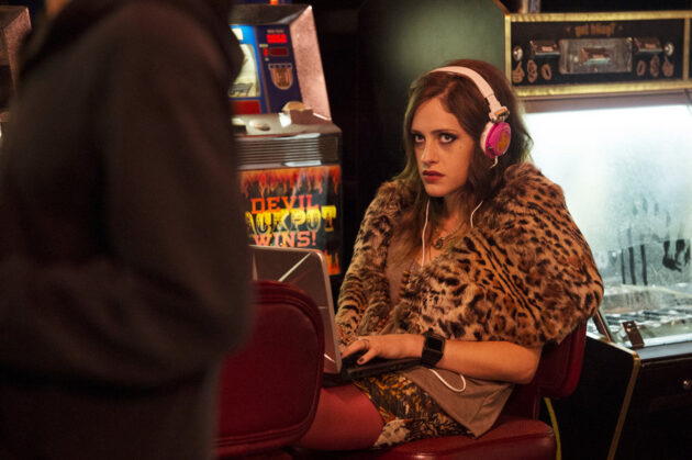 photo, Carly Chaikin