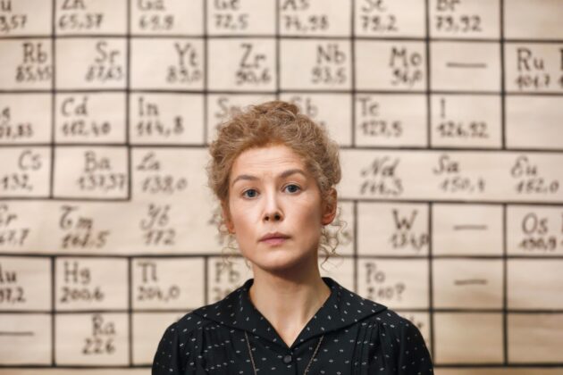 photo, Rosamund Pike