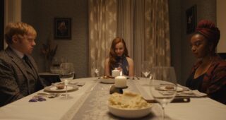 Servant : photo, Lauren Ambrose