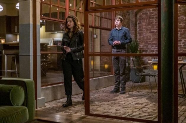 photo, Paige Spara, Freddie Highmore