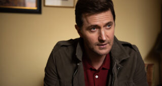 Intimidation : photo, Intimidation, Richard Armitage