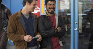 Looking : photo, Jonathan Groff, Raul Castillo