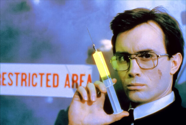 photo, Jeffrey Combs