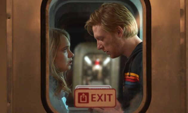 Run : Photo Merritt Wever, Domhnall Gleeson