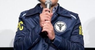Naoyoshi Shiotani : Photo officielle
