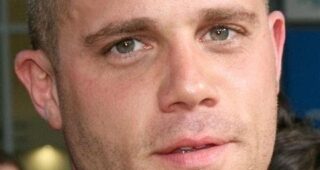 Matt Bushell : Photo officielle