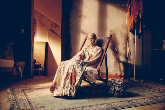 photo, Melanie Gaydos