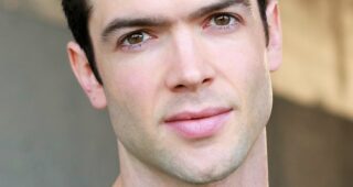 Ethan Peck : Photo officielle