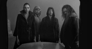 Justice League : photo, Gal Gadot, Jason Momoa, Ezra Miller, Ray Fisher