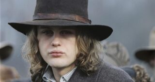 Le Village : photo, Michael Pitt