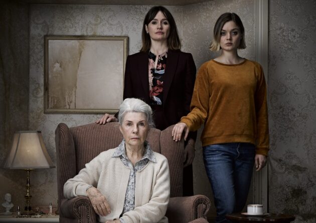 Relic : photo, Bella Heathcote, Robyn Nevin, Emily Mortimer