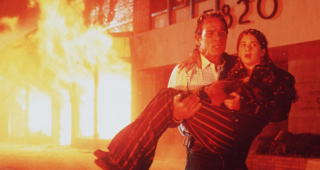 Volcano : photo, Tommy Lee Jones, Gaby Hoffmann