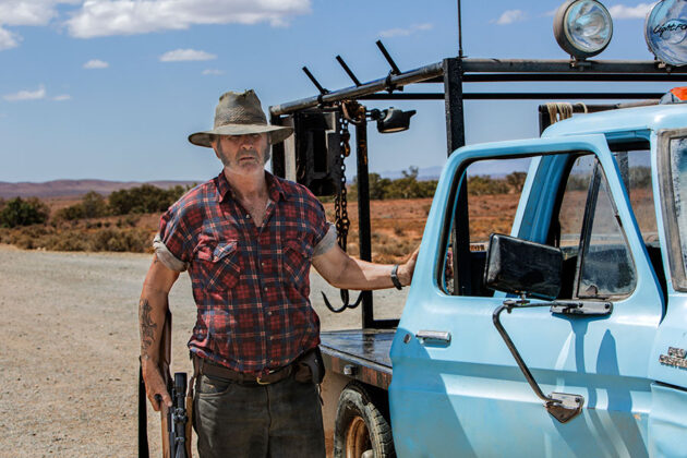 photo, John Jarratt