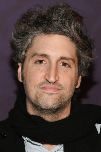 Garrett Basch : Photo officielle