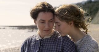 Ammonite : Photo Kate Winslet, Saoirse Ronan