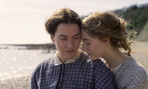 Ammonite : Photo Kate Winslet, Saoirse Ronan