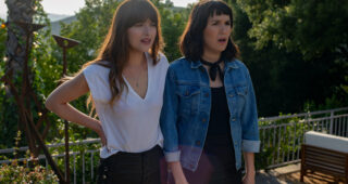 La voix du succès : photo, Dakota Johnson, Zoe Chao
