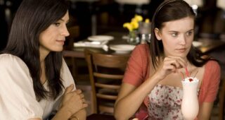 Taken : photo, Famke Janssen, Maggie Grace