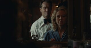 The Nest : photo, Jude Law, Carrie Coon