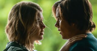 The Order : photo, Sarah Grey, Jake Manley