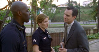 The Shield : photo, Catherine Dent, Jay Karnes, Michael Jace