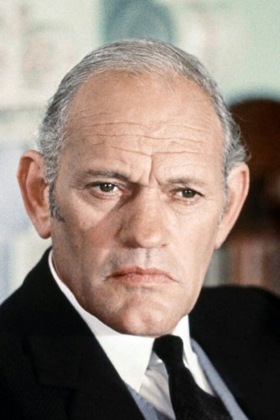 Harry Andrews : Photo officielle
